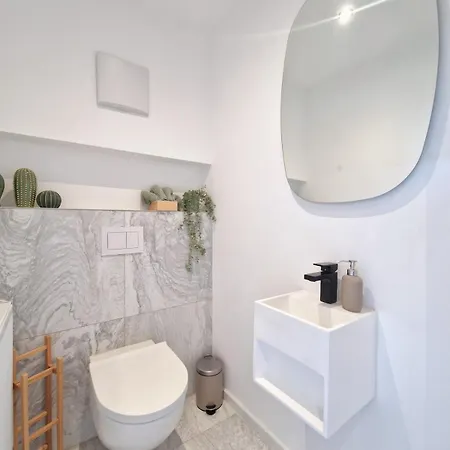 Moderne In Apartment *